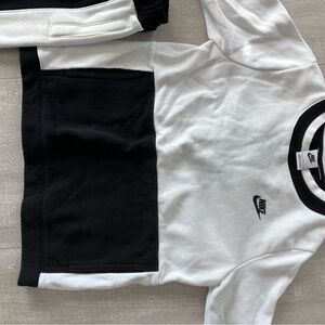 Nike Monochrome Logo Tee sweat shirt and pants both youth medium